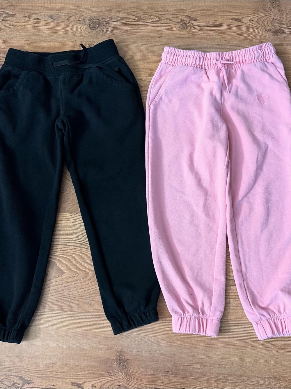Cat&Jack girl Kids Black and Pink Fleece Jogger Pants - Soft Elastic XS winter